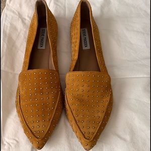 Steve Madden studded yellow loafers NWOT 9 1/2